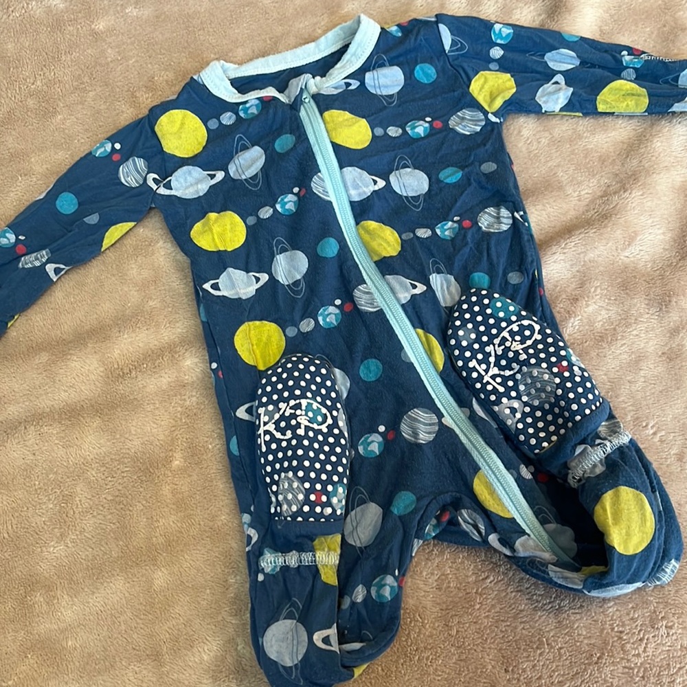 Kickee pants footie